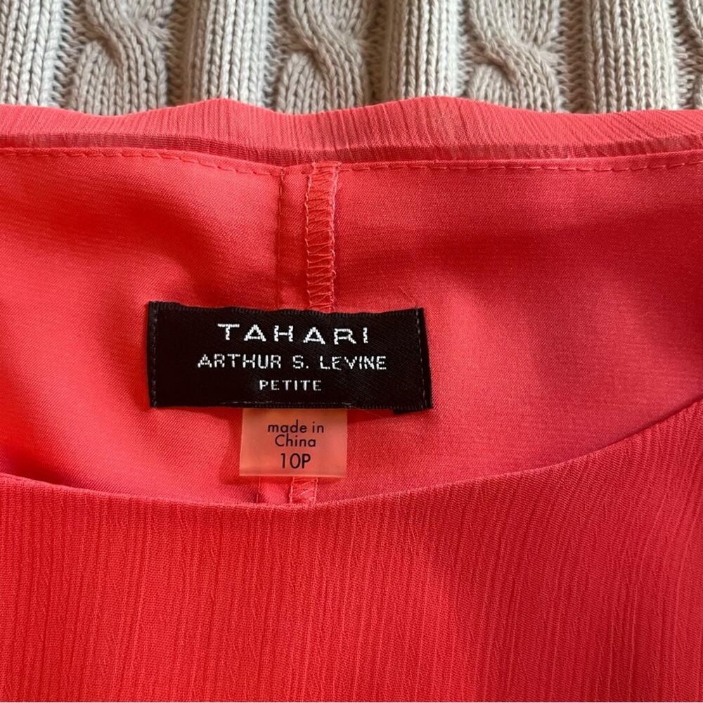 Tahari ASL Women’s Coral Tiered Flutter Sleeve Dress Sz 10P - Picture 4 of 9